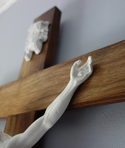 Light American Walnut Crucifix - Detail